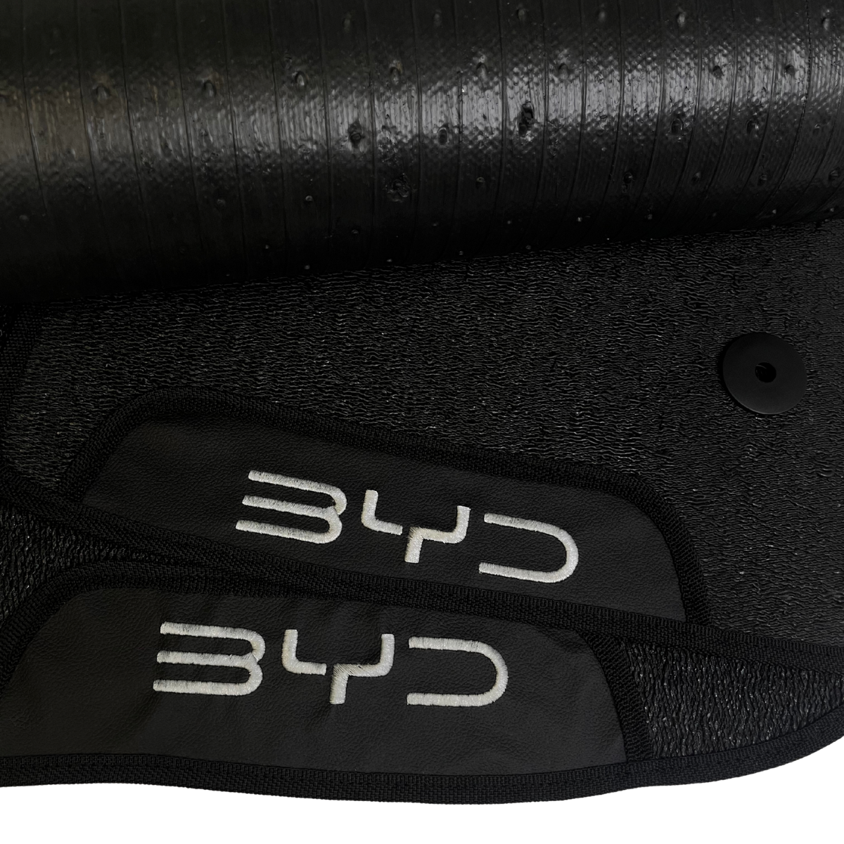 TAPETE BORRACHA PREMIUM BYD SHARK 2023 A 2025 3 PEÇAS