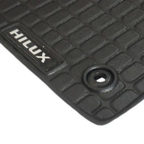 TAPETE TIPO BANDEJA PREMIUM HILUX 2016 A 2024 CABINE SIMPLES